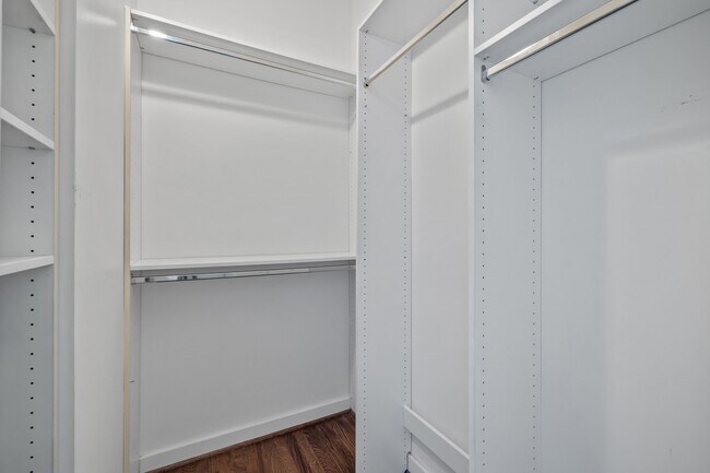 Building Photo - 915 Franklin St