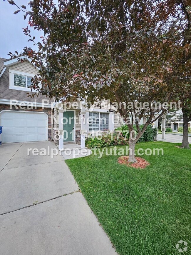 Building Photo - 3 Bedroom Townhome in Ogden Available Now!