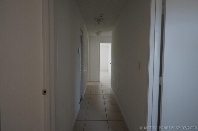 Building Photo - 18011 SW 139th Ct