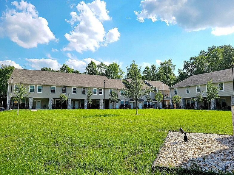 Building Photo - Mount Laurel Manor Apartments