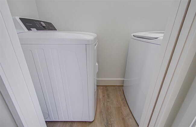 Building Photo - 1508 McKee St