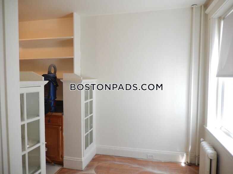 Building Photo - 1167 Boylston St