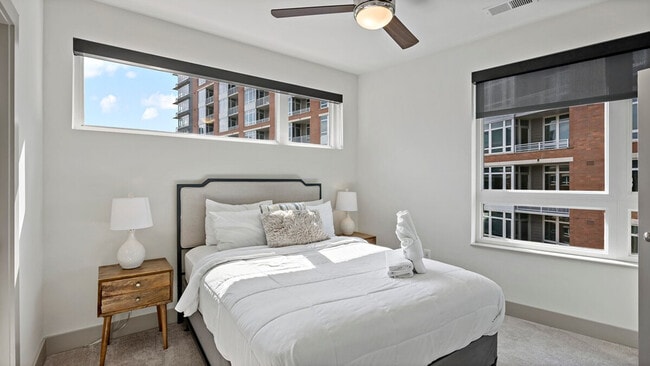 Building Photo - 7370 Montcalm Dr