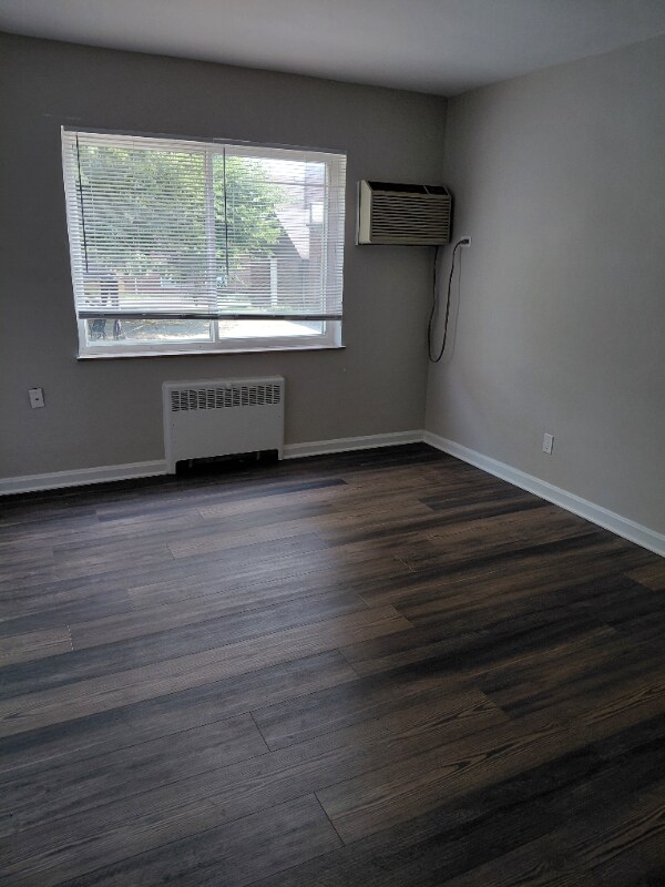 Building Photo - 6643 Montgomery Rd
