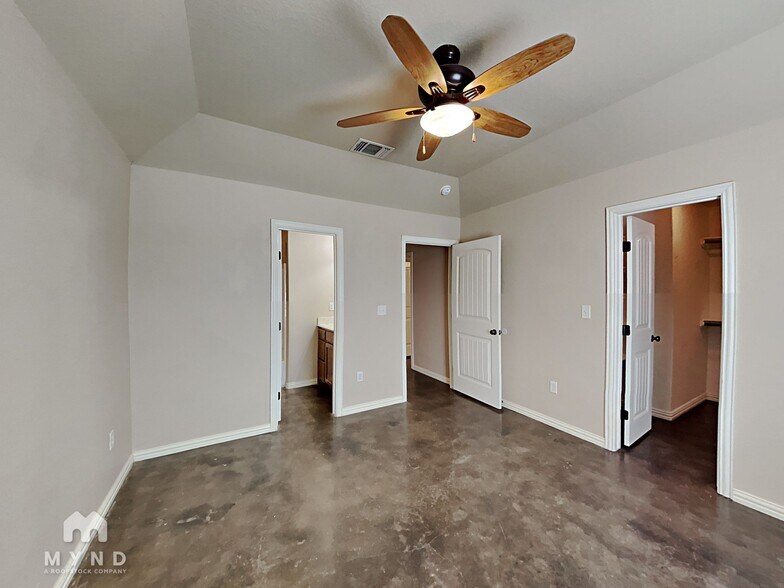 Building Photo - 122 Jolin Ln