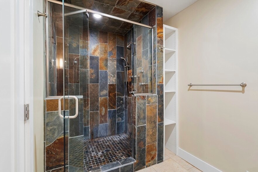 Building Photo - 132 Boylston St