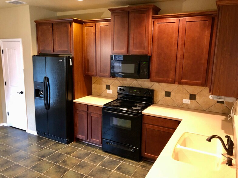Building Photo - 14422 Devout