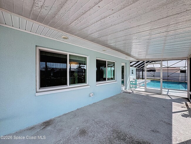 Building Photo - 1707 Shore Dr