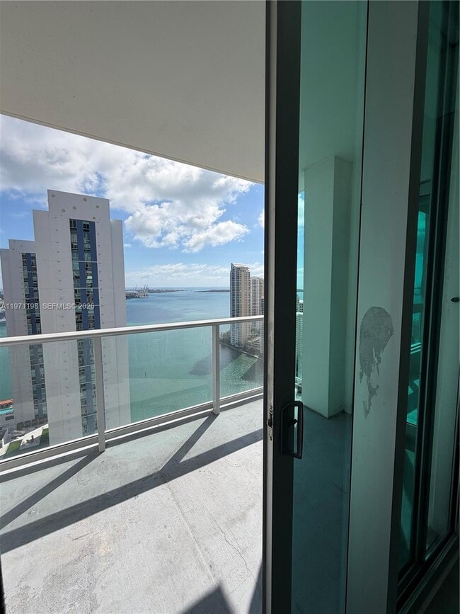 Building Photo - 300 S Biscayne Blvd