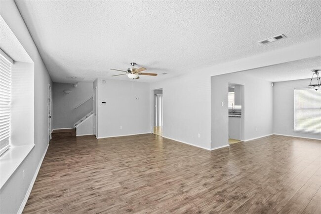 Building Photo - 4707 Cairnsean St