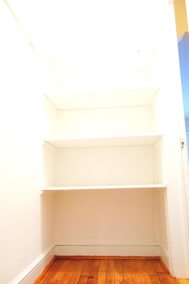 Building Photo - 8409 Greenwood Ave