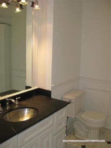 Building Photo - 190 L St