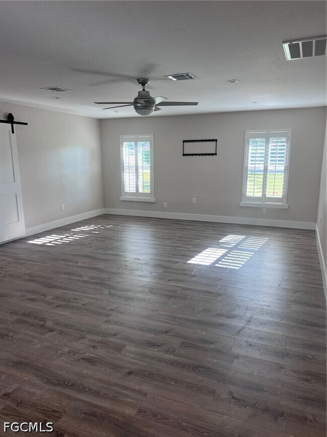 Building Photo - 3705 Stoneridge Ct