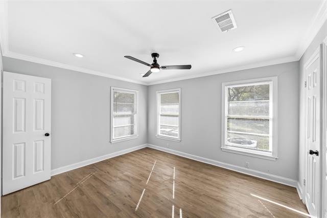 Building Photo - 2416 Lake Air Dr