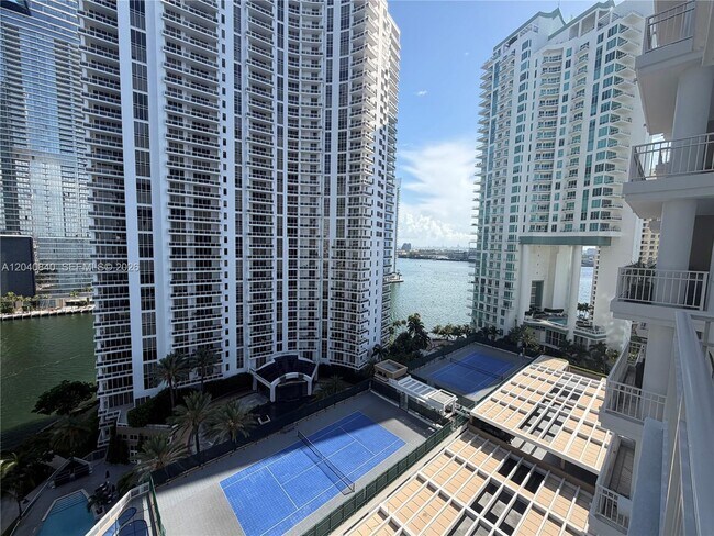 Building Photo - 801 Brickell Key Blvd