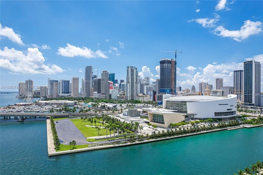 Building Photo - 50 Biscayne Blvd