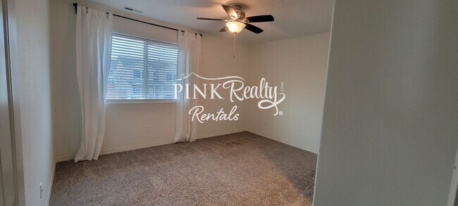 Building Photo - 9527 Desert Lily Cir