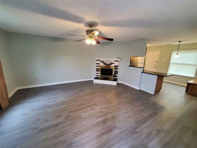 Building Photo - 9547 Daly Dr