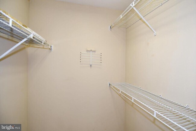 Building Photo - 46893 Eaton Terrace