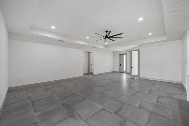 Building Photo - 11 Ethan Allen Dr