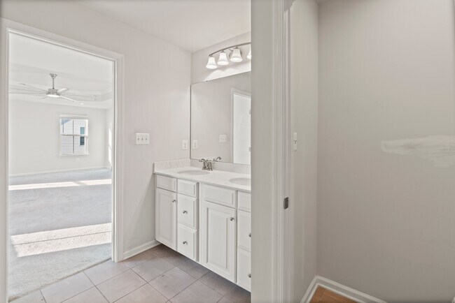 Building Photo - 311 Sunrise Ct