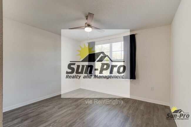 Building Photo - 1660 Pham Dr