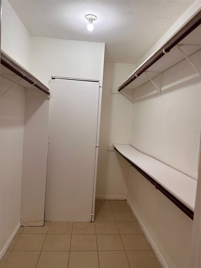 Building Photo - 8801 Hammerly Blvd