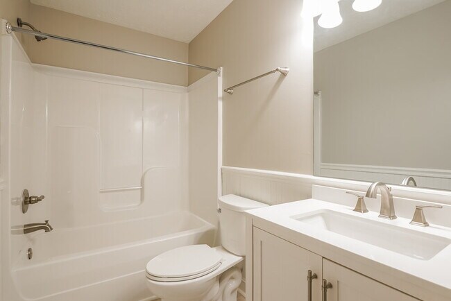 Building Photo - 7819 Ellen Dr