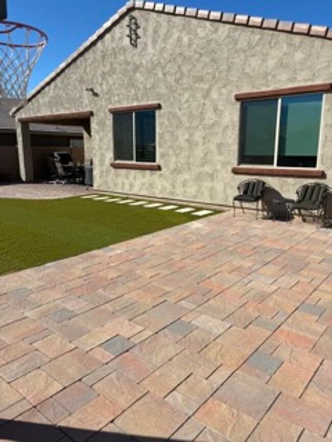 Building Photo - STUNNING NEWER HOME- GATED