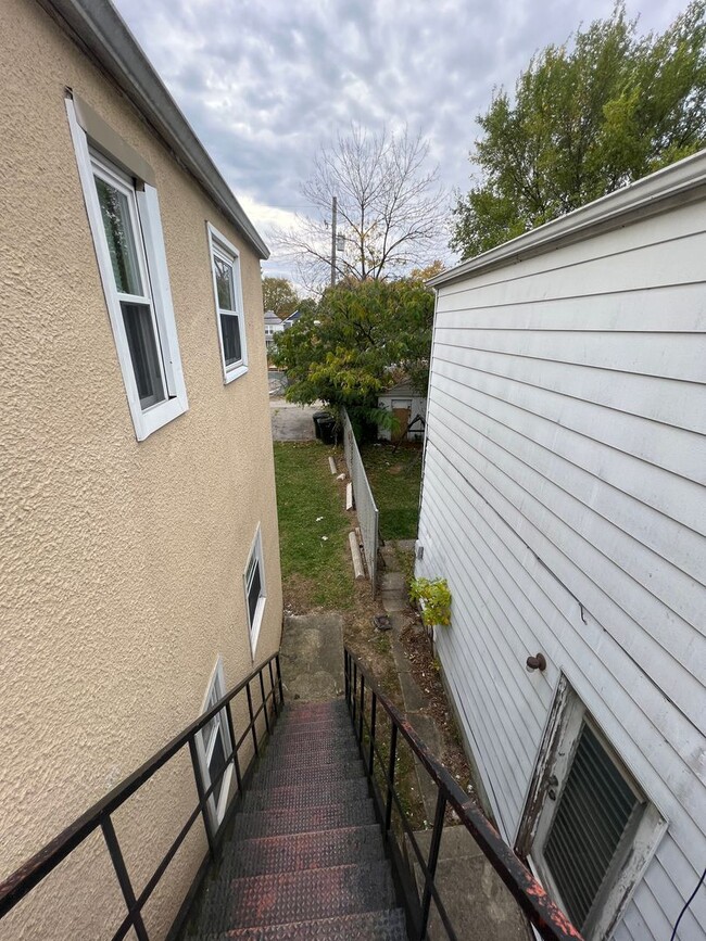 Building Photo - 397 S Ogden Ave