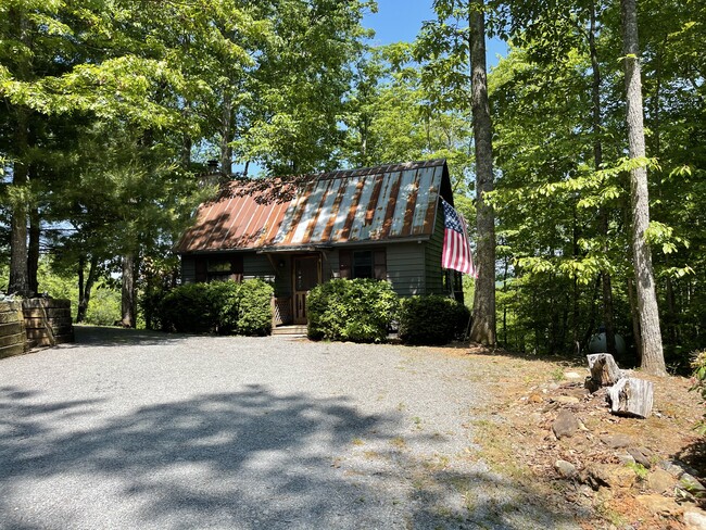 Building Photo - 276 Timber Ridge