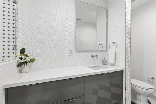 Building Photo - 2835 Polo Island Dr