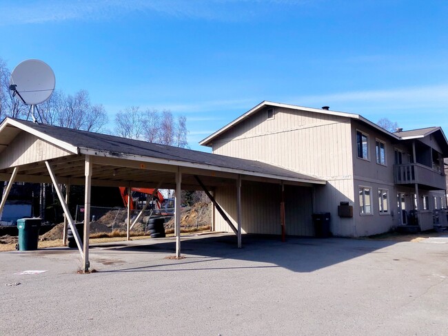 Building Photo - 1103 Broaddus St