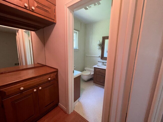 Building Photo - Cayuga Heights Single-Family Home