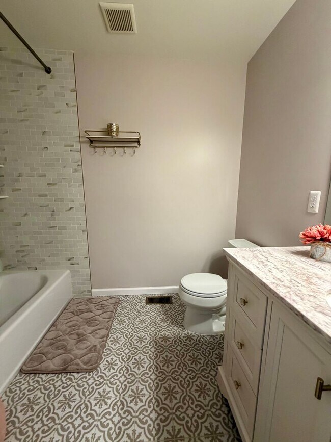 Building Photo - Stunning 3-Bed/3-Bath Home in Providence Reserve. Available September 1st!