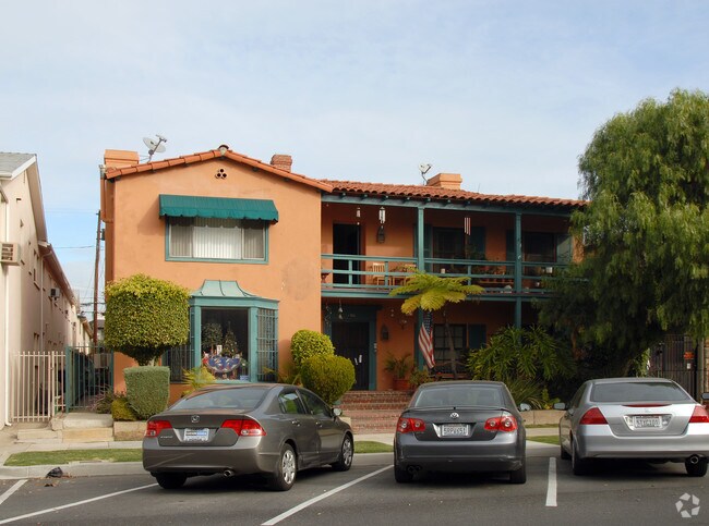 Building Photo - The Lillian