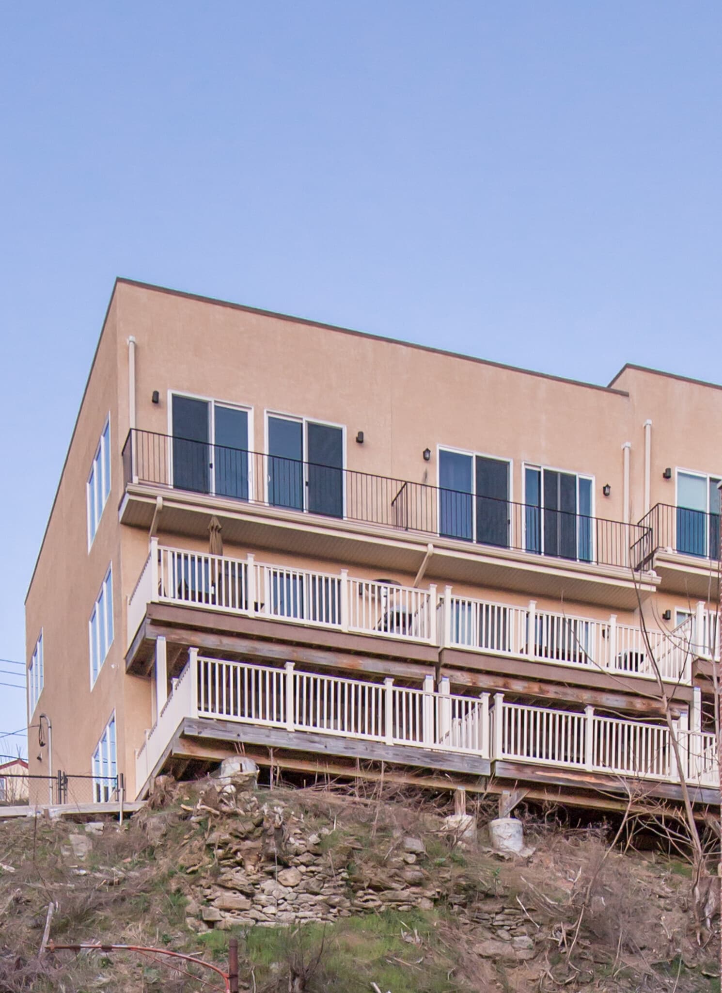 Building Photo - 4576 Silverwood St