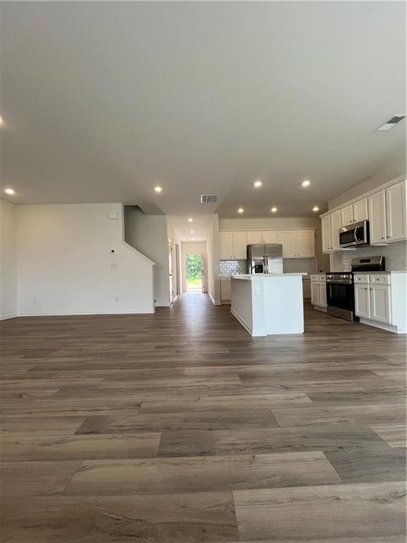 Building Photo - 543 Madison Lakeview Dr
