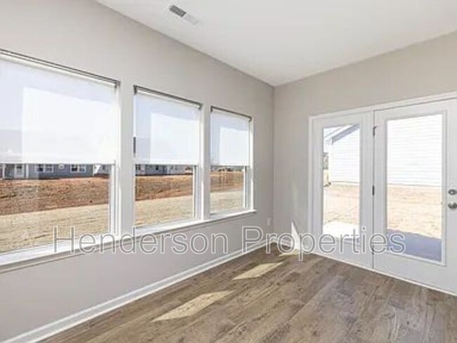 Building Photo - 160 Tillery Ln