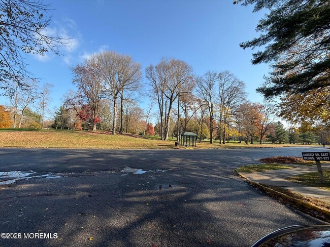 Building Photo - 93 Arrowood Rd