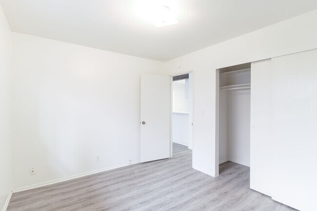 Building Photo - 109 Ojai Ave