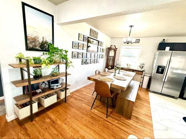 Building Photo - Gorgeously Updated Pueblo Home