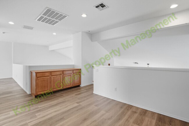 Building Photo - Beautiful 5 bed / 3 bath Home in the San Tan Heights Community of San Tan Valley