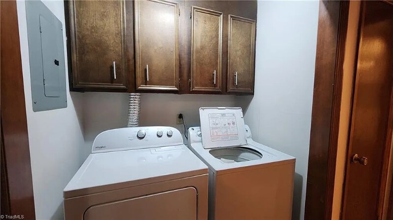 Building Photo - 1406 Aspen Way