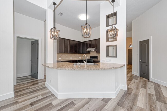 Building Photo - 3618 Hera Dr
