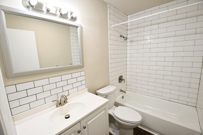 Building Photo - Updated McKinley Terrace home, 3 bedroom 1...