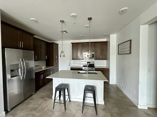 Building Photo - 4077 S Sabrina Dr