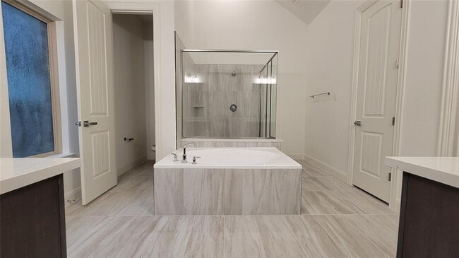 Building Photo - 1720 Scenic Hts Ln