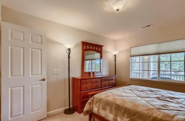 Building Photo - 22940 E Roxbury Dr