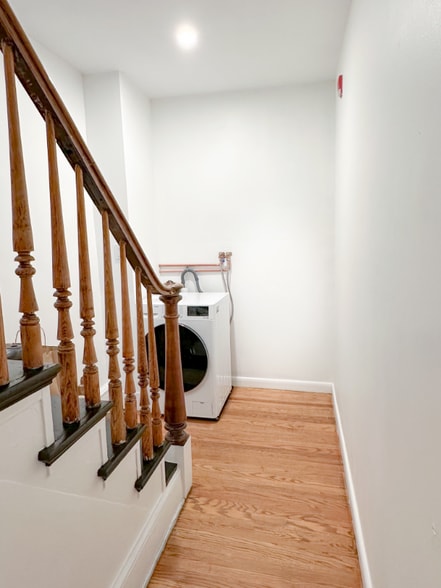 Building Photo - 1033 Tasker St